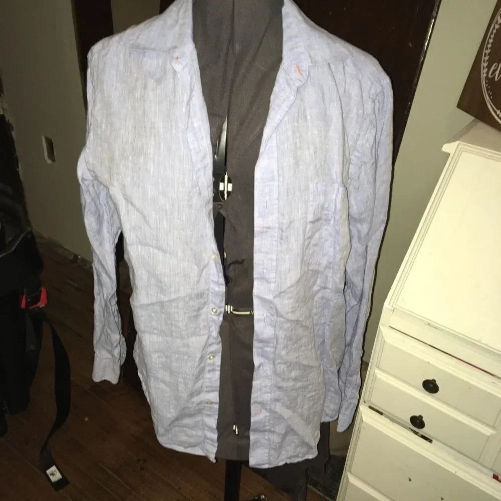 J. McLaughlin S chambray button down shirt